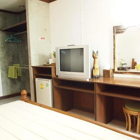 Baan Sala Lung Dam Hotel Бофут Екстериор снимка