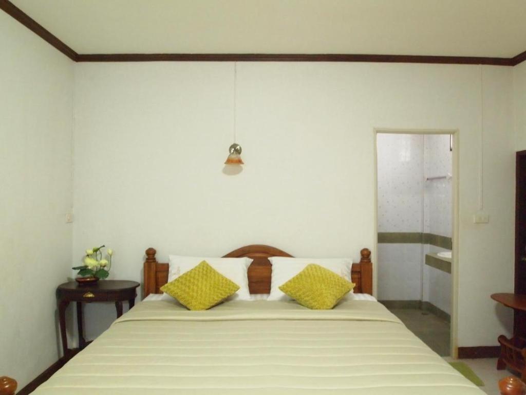 Baan Sala Lung Dam Hotel Бофут Екстериор снимка