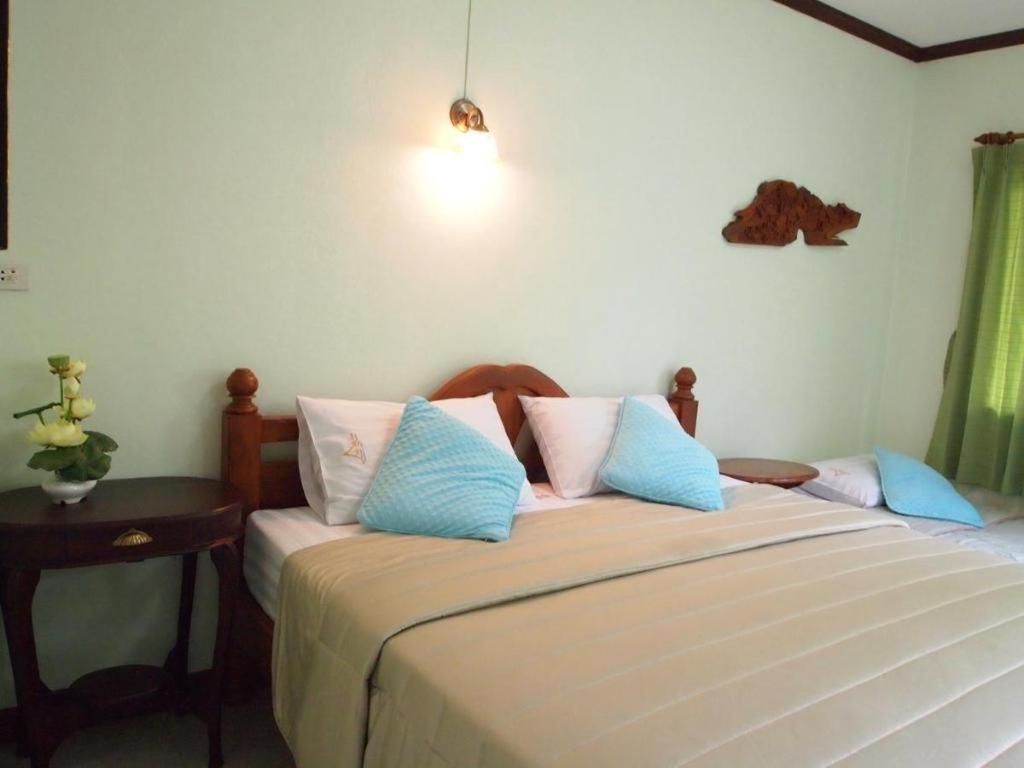 Baan Sala Lung Dam Hotel Бофут Екстериор снимка