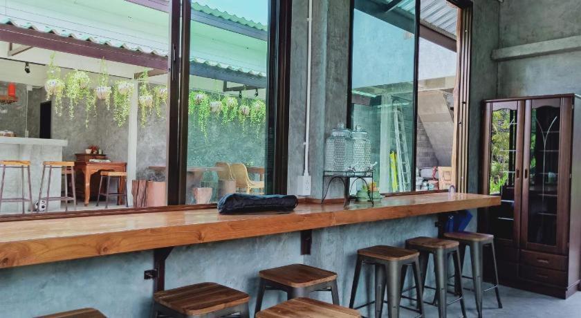 Baan Sala Lung Dam Hotel Бофут Екстериор снимка