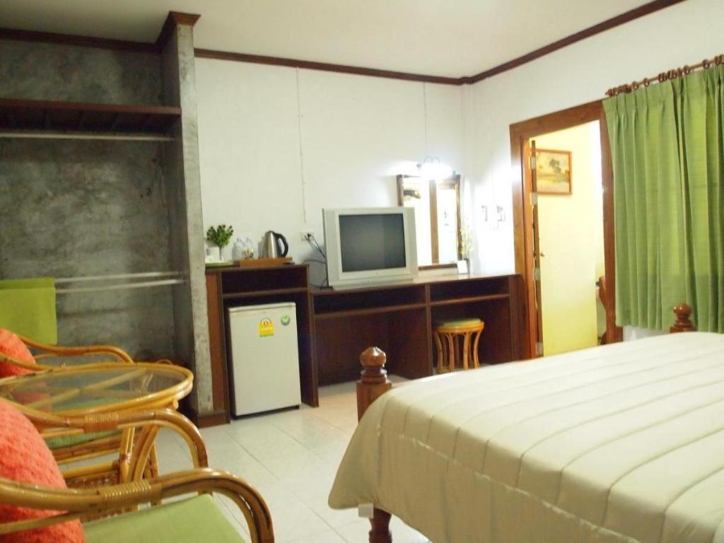 Baan Sala Lung Dam Hotel Бофут Екстериор снимка